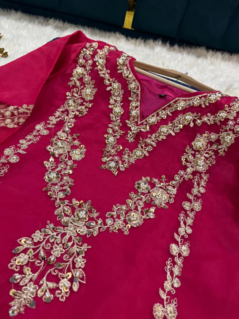 Sequins tilla Embd