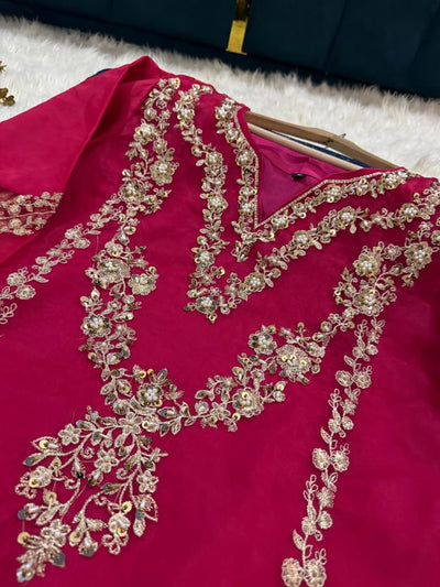 Sequins tilla Embd