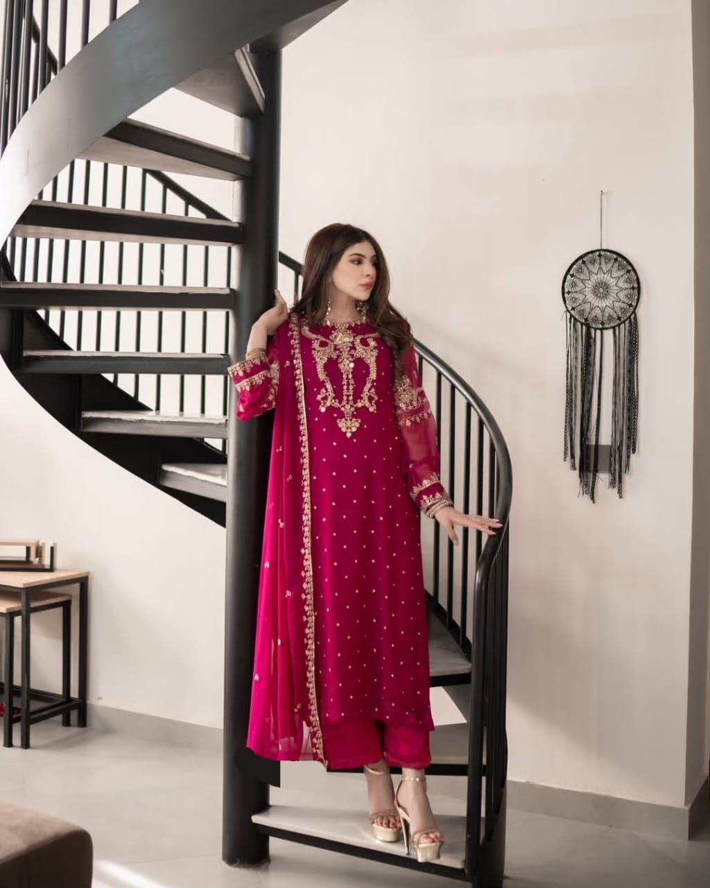 Sequins tilla Embd