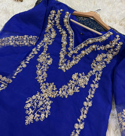 Sequins tilla Embd